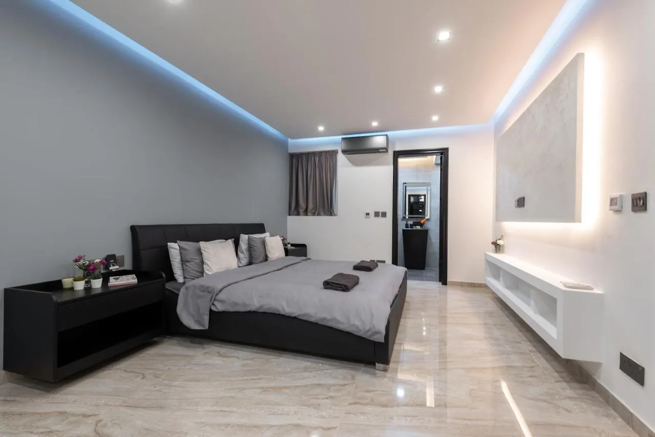 Luxury 2 Bed Apartment In The Heart Of St Julians Saint Julian's