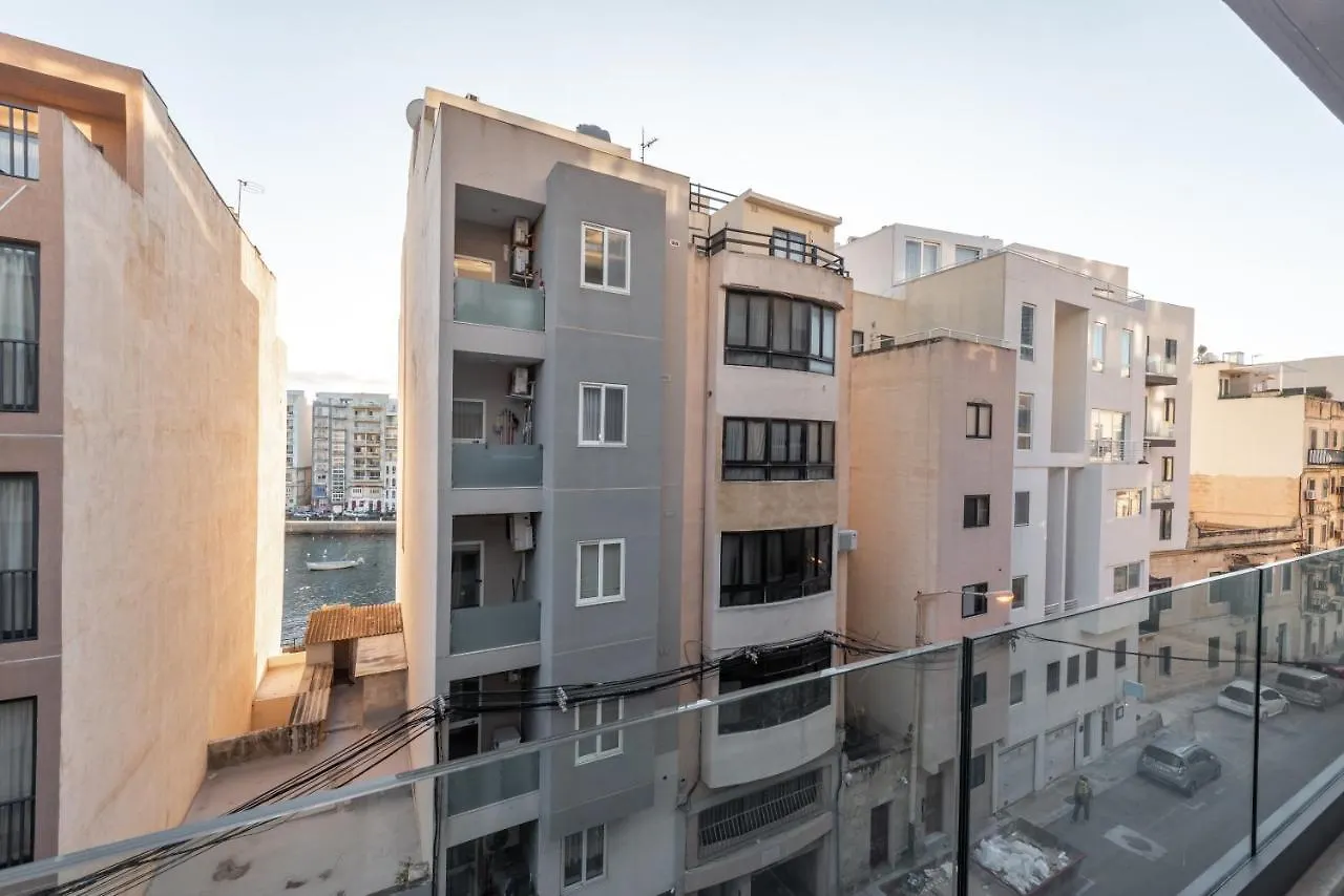 Luxury 2 Bed Apartment In The Heart Of St Julians Saint Julian's